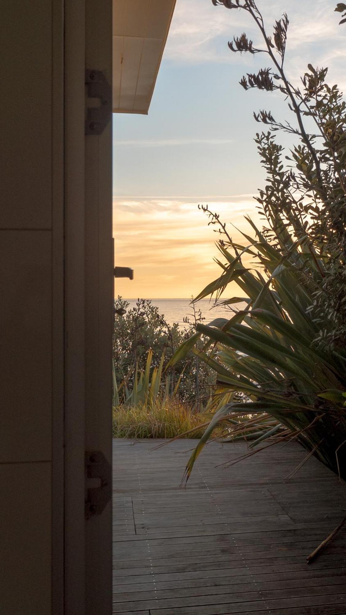 Seascapes Waterfront 3 Villa Paraparaumu Buitenkant foto
